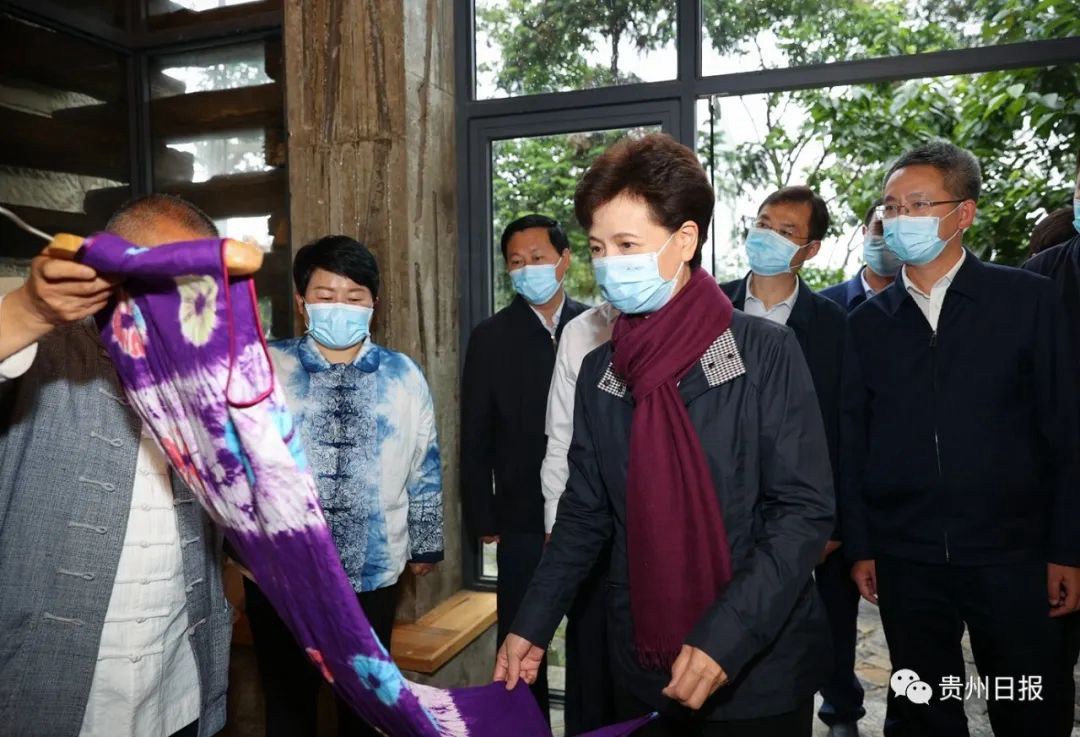 【学习宣传贯彻省第十三次党代会精神】谌贻琴在安顺市宣讲省第十三次党代会精神