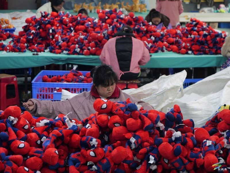 松桃：玩具企业复工忙 产业赋能惠民生