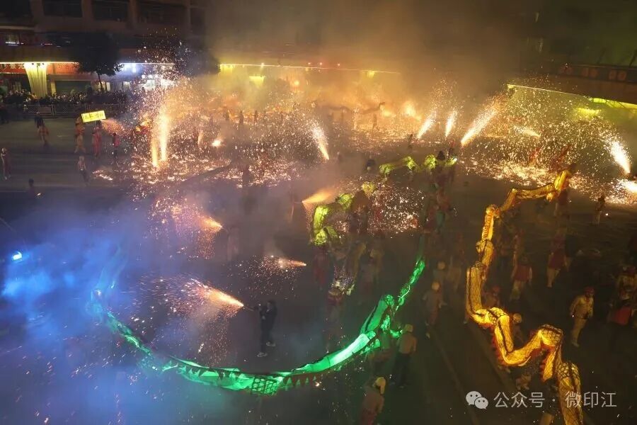 印江：舞龙嘘花闹元宵 民俗盛宴韵悠长