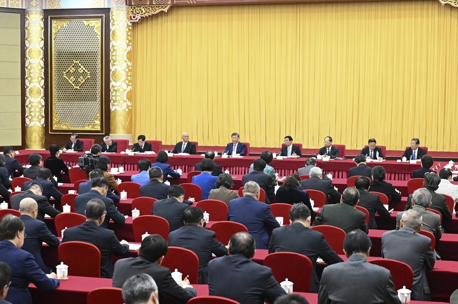 习近平看望参加政协会议的农工党九三学社医药卫生界 社会福利和社会保障界委员