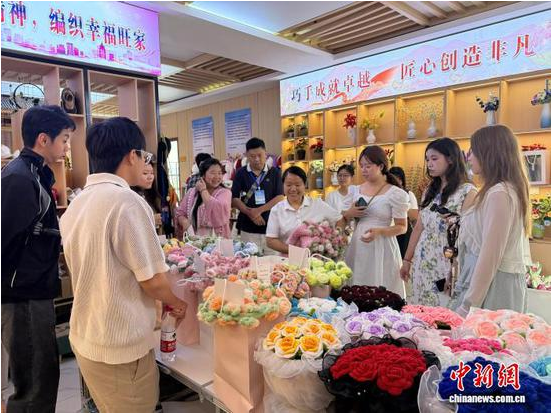 台青贵州实习记：从易地搬迁到“以绿生金”的见闻与感动